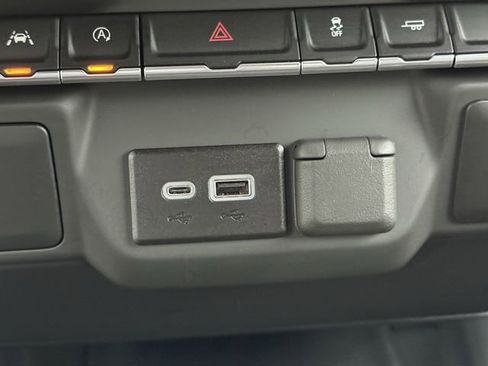 Used 2026 Chevrolet Silverado 1500 W/T image 20