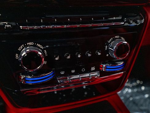 Used 2023 Rolls-Royce Phantom Sedan image 63