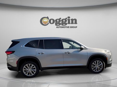 New 2025 Buick Enclave Preferred w/ Power Package image 16