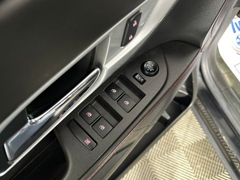 Used 2015 GMC Terrain SLE FWD image 16