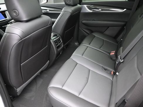 Certified 2024 Cadillac XT5 Sportv w/ Technology Package AWD/4WD image 24