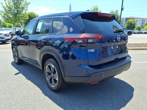 Used 2025 Nissan Rogue SV FWD image 35
