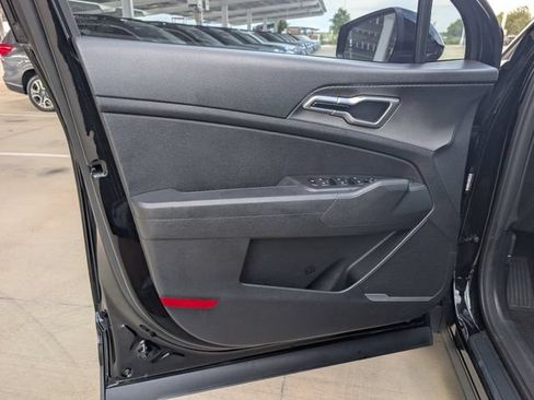 Used 2024 Kia Sportage LX FWD image 22
