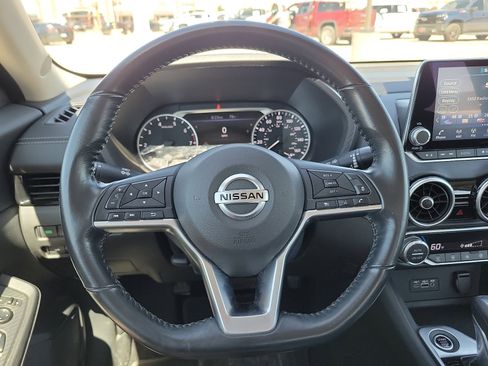 Used 2021 Nissan Sentra SV FWD image 19