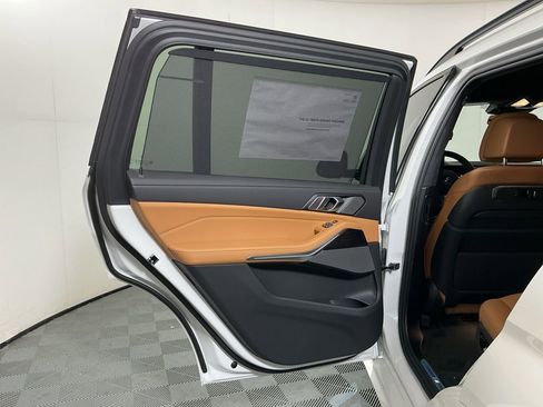 New 2026 BMW X7 xDrive40i w/ Executive Package AWD/4WD image 24