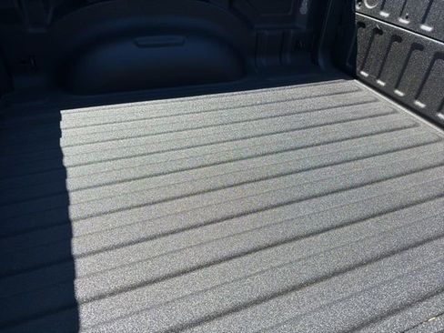 New 2026 RAM 1500 4x4 Crew Cab image 9
