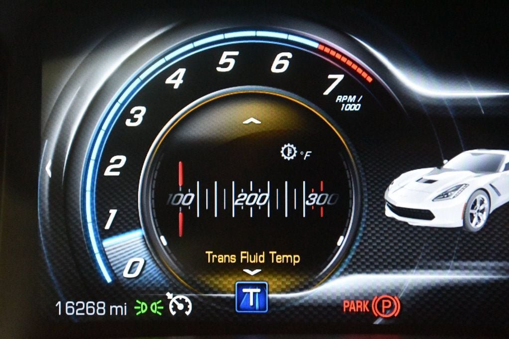 Used 2019 Chevrolet Corvette Stingray Coupe w/ Z51 1LT RWD image 55