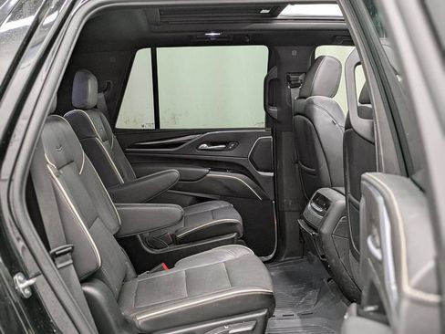 Used 2023 Cadillac Escalade Sport w/ LPO, ONYX Package AWD/4WD image 28