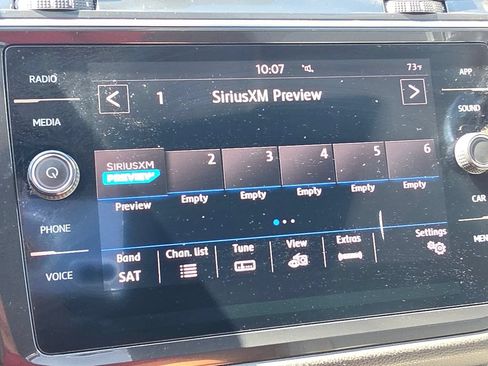 Used 2019 Volkswagen Tiguan SE FWD image 25