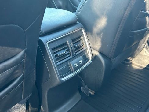 Used 2020 Subaru Forester Limited image 44