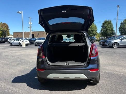 Used 2022 Buick Encore Preferred w/ Safety Package AWD/4WD image 6