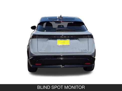 Used 2024 Nissan Ariya AWD image 8