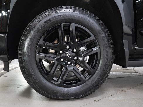 Used 2026 Chevrolet Silverado 1500 High Country w/ Midnight Edition AWD/4WD image 33