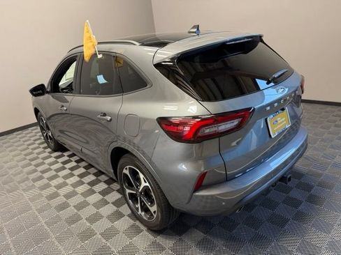 Used 2023 Ford Escape ST-Line Select w/ Tech Pack #2 AWD/4WD image 9