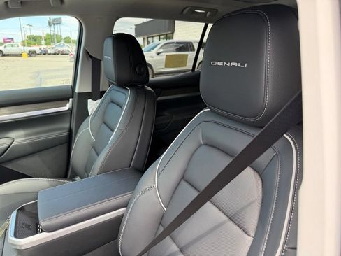New 2027 GMC Terrain Denali w/ LPO, Floor Liner Package AWD/4WD image 14