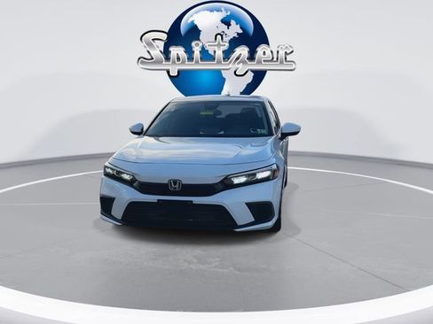 Used 2023 Honda Civic EX image 3