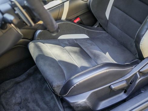 Used 2020 Ford Mustang Shelby GT500 w/ Technology Package image 21