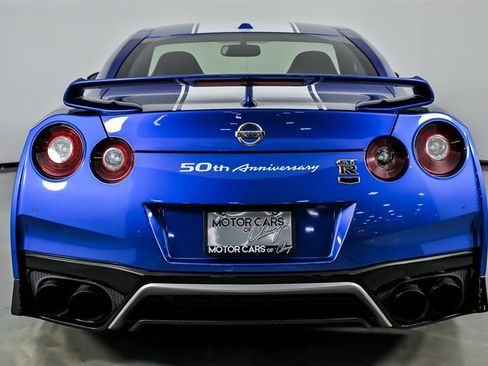 Used 2020 Nissan GT-R Premium AWD/4WD image 11