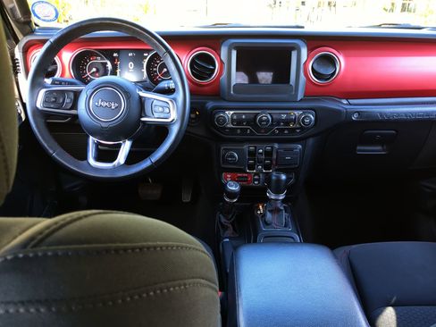 Used 2021 Jeep Wrangler Unlimited Rubicon w/ Safety Group image 15