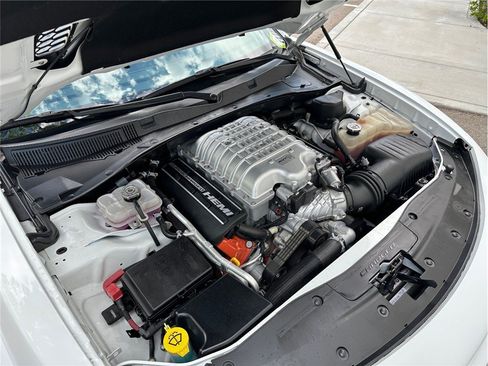 Used 2022 Dodge Charger SRT Hellcat w/ Harman/Kardon Audio Group RWD image 18