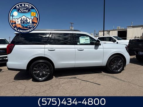 New 2025 Ford Expedition Platinum w/ Stealth Performance Package image 17