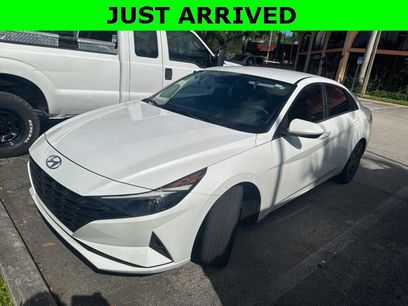 Used 2022 Hyundai Elantra SEL w/ Convenience Package