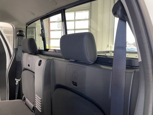 New 2025 Nissan Frontier SV image 18