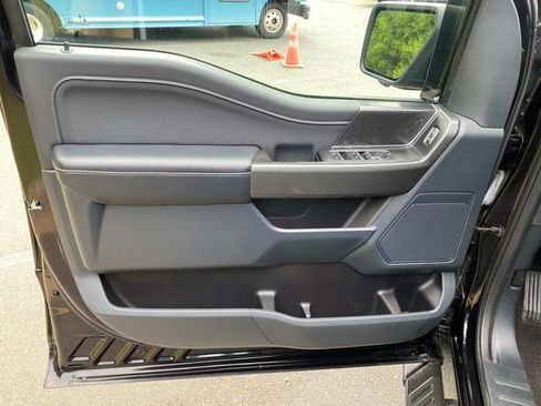 Used 2022 Ford F150 XLT w/ Equipment Group 302A High AWD/4WD image 11