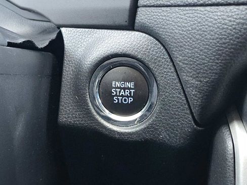 Certified 2021 Toyota RAV4 XLE w/ Convenience Package FWD image 32