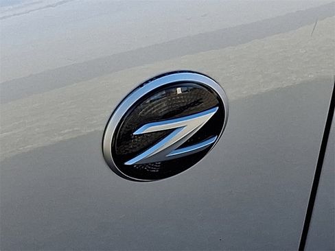 Used 2018 Nissan 370Z Touring Sport image 32