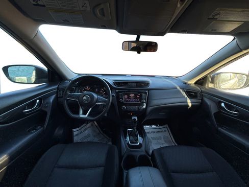 Used 2018 Nissan Rogue S image 22