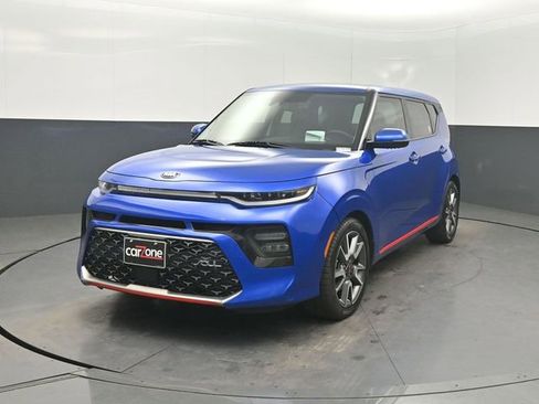 Used 2021 Kia Soul Turbo FWD image 2