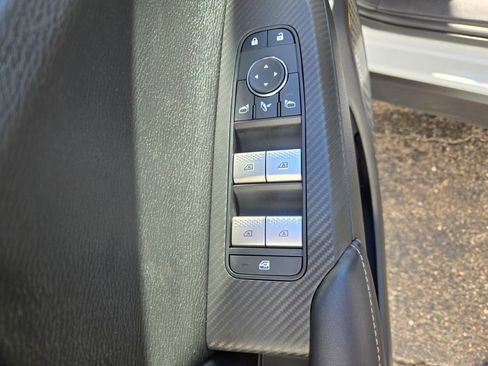 New 2025 Mitsubishi Outlander SE image 20