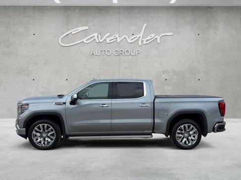 Used 2025 GMC Sierra 1500 Denali w/ Denali Reserve Package AWD/4WD image 13