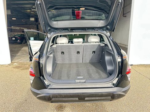 Used 2025 Hyundai Kona SEL image 31