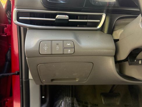 Used 2021 Hyundai Elantra SE w/ Cargo Package FWD image 15