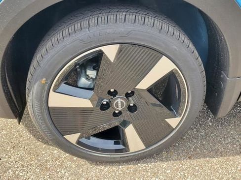 New 2026 Nissan Kicks SR w/ SR Premium Package image 9