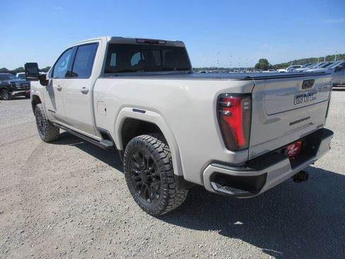 New 2026 GMC Sierra 2500 AT4 w/ AT4 Premium Plus Package AWD/4WD image 11
