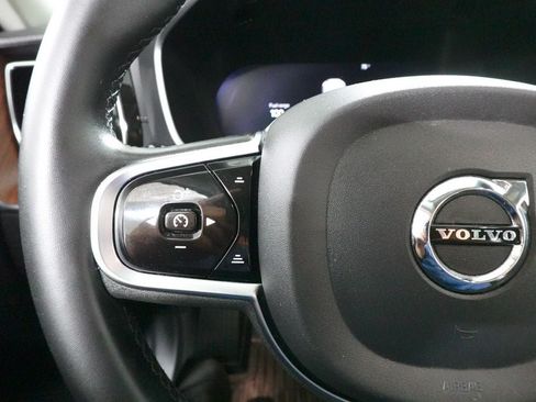 Used 2023 Volvo XC60 B5 Ultimate w/ Climate Package AWD/4WD image 12