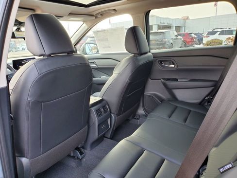 New 2026 Nissan Rogue SV image 10