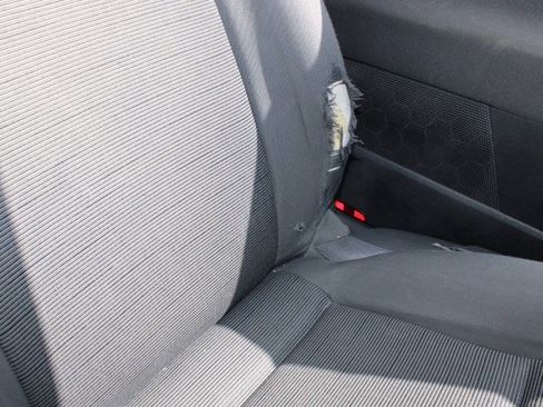 Used 2008 Volkswagen Rabbit S FWD image 15