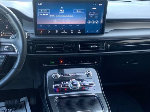 Used 2023 Lincoln Nautilus AWD w/ Premium Package image 17