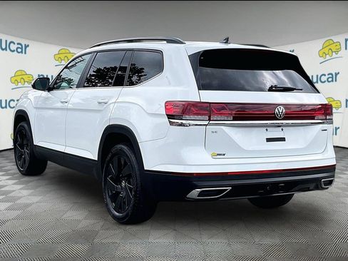 Used 2024 Volkswagen Atlas SE w/ Panoramic Sunroof Package AWD/4WD image 4