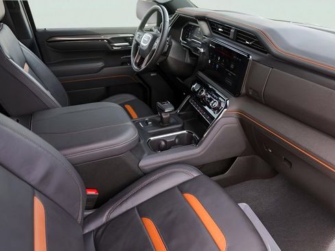 Used 2025 GMC Sierra 1500 AT4 image 31