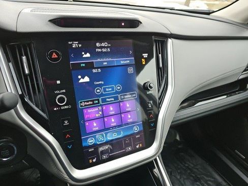 Used 2022 Subaru Outback Limited image 24