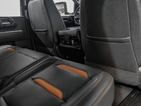 Used 2024 GMC Sierra 2500 AT4 w/ AT4 Premium Plus Package AWD/4WD image 35