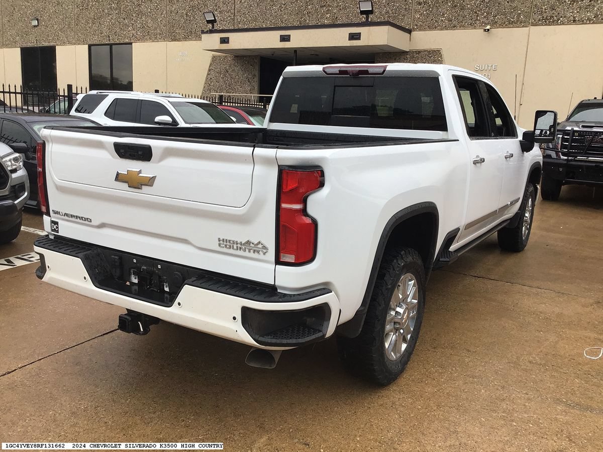 Used 2024 Chevrolet Silverado 3500 High Country w/ High Country Premium Package AWD/4WD image 5