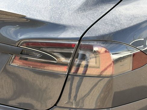 Used 2014 Tesla Model S P85 RWD image 3