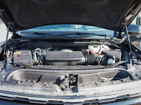 Used 2025 Chevrolet Suburban High Country AWD/4WD image 35