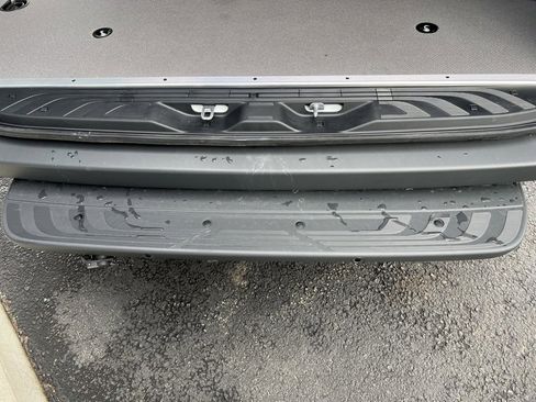 Used 2024 Mercedes-Benz Sprinter 144 Cargo image 18